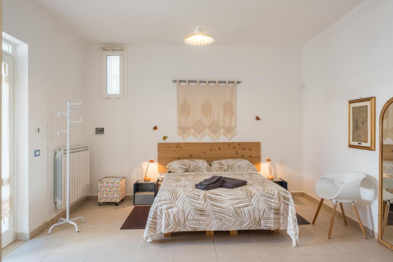 Bed and Breakfast Microborgopasca Sannicola Exterior foto